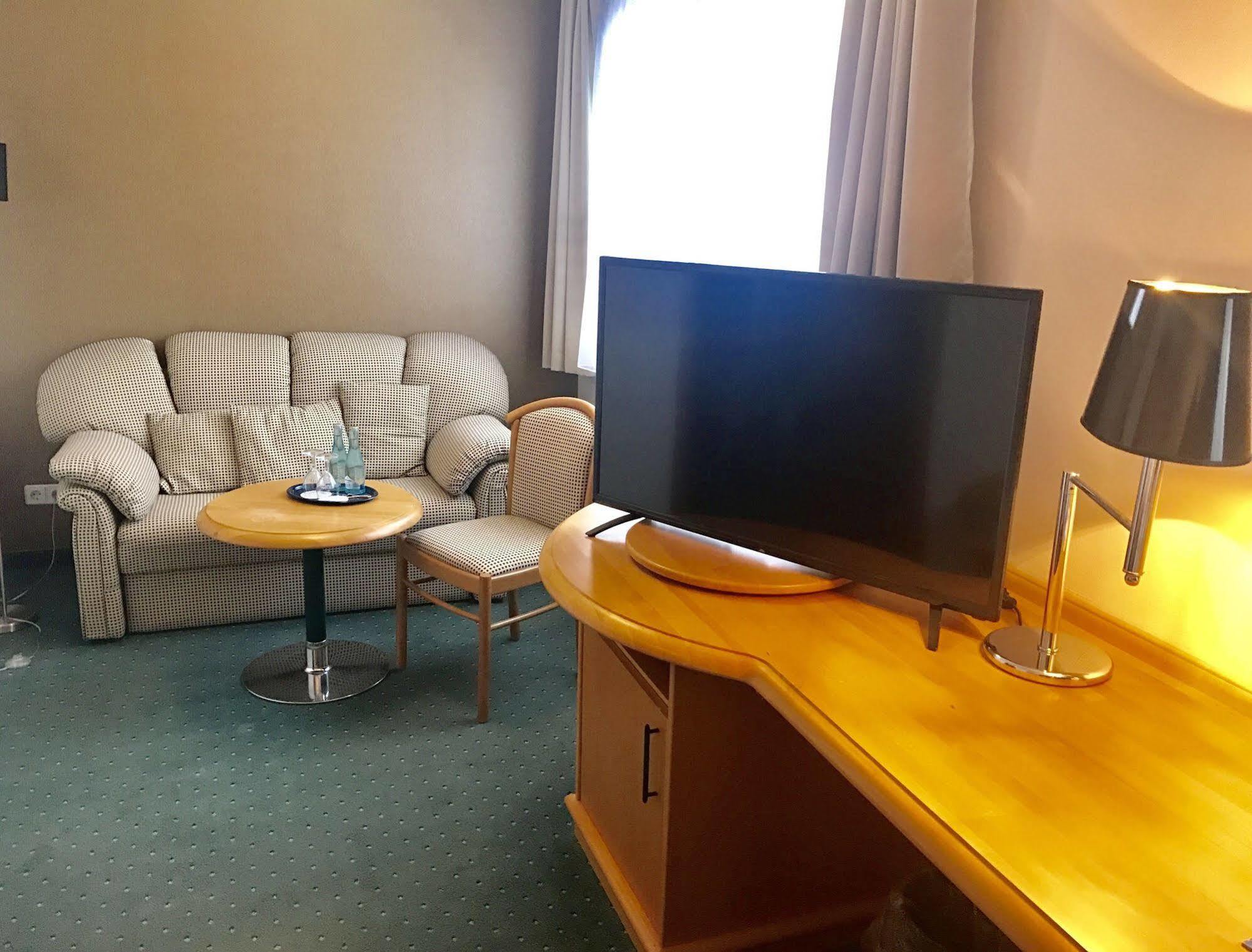 Hotel Berlin - Greenline Hotel Zossen Dış mekan fotoğraf